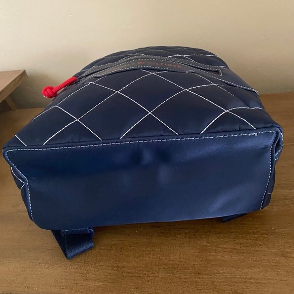 NWT Tommy Hilfiger Quilted Backpack - Picture 4 of 7